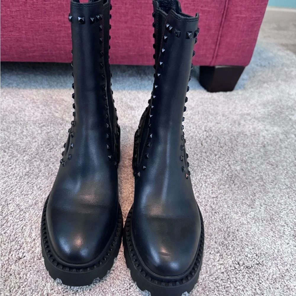 Studded Black Ankle Boots - never worn! - Picture 4 of 4